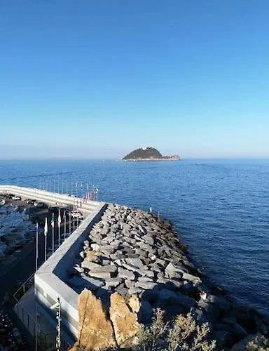 La Perla Nel Mare - * Алассио